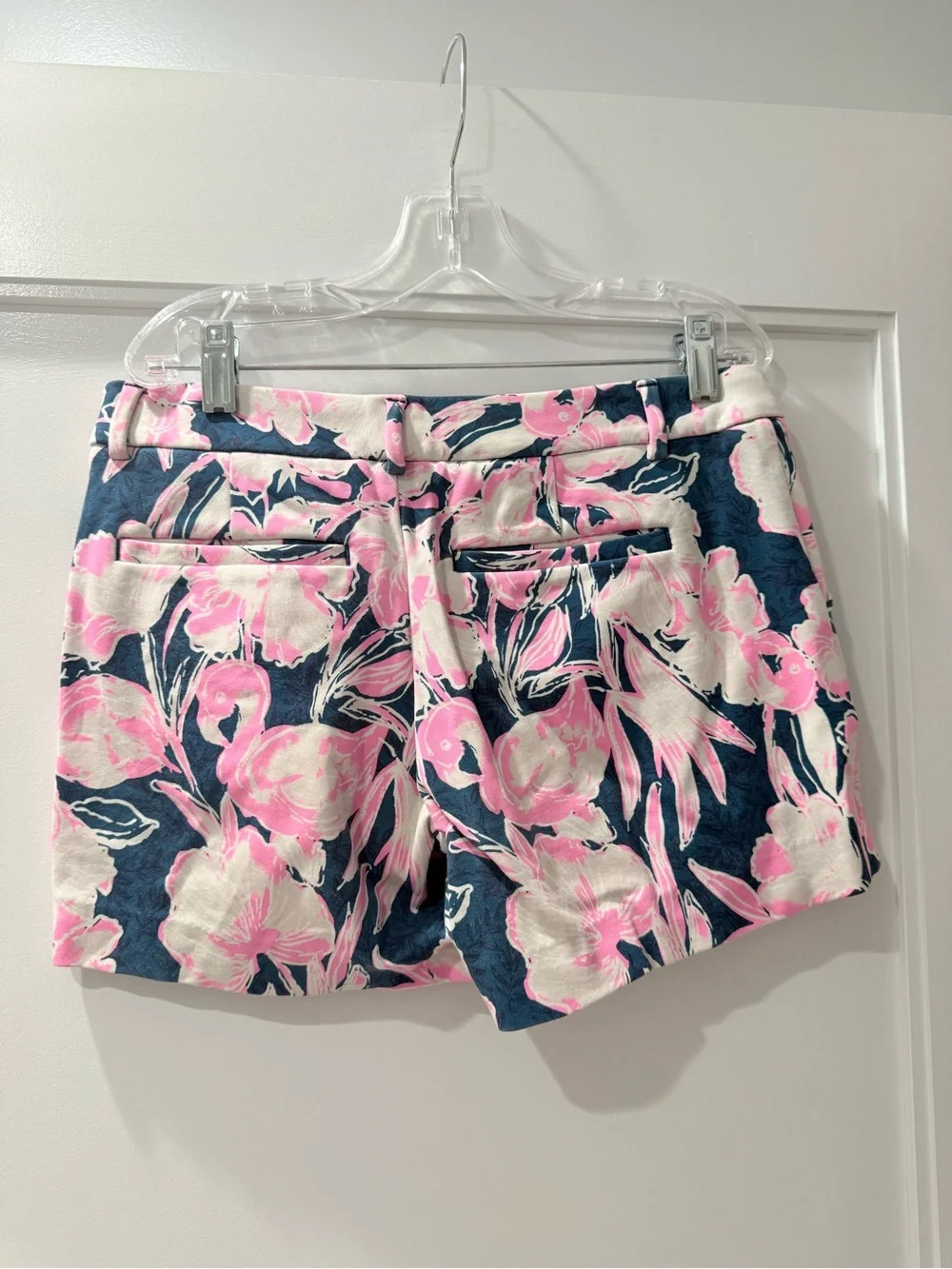 Lily Pulitzer Floral Print Pink & Navy Women’s Shorts - Picture 2 of 2